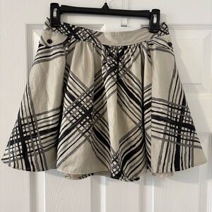 GO International Women’s Mini Skirt Gray Black Plaid Zipper Size 1